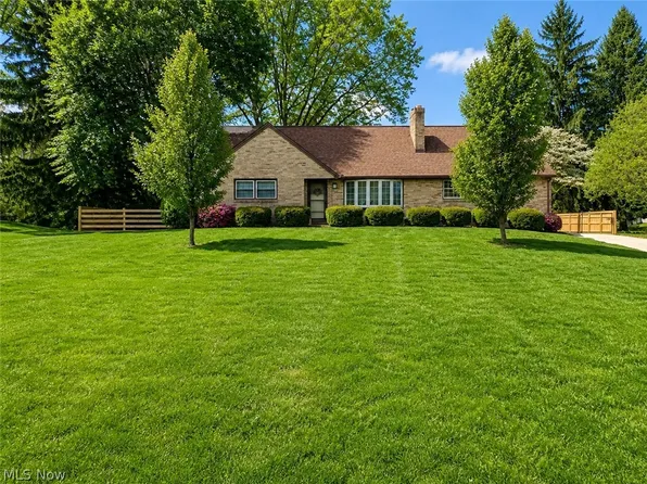 5960 Lasater Dr NW, Canton, OH 44718
