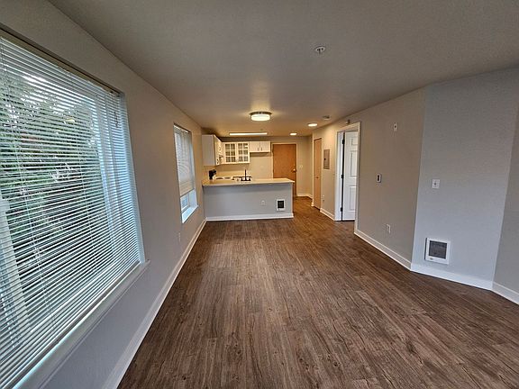 3rd image of 312 11th Ave APT 501