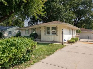 3917 66th St, Urbandale, IA 50322