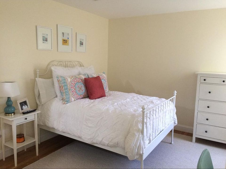 1st image of 56 Huxley Ave