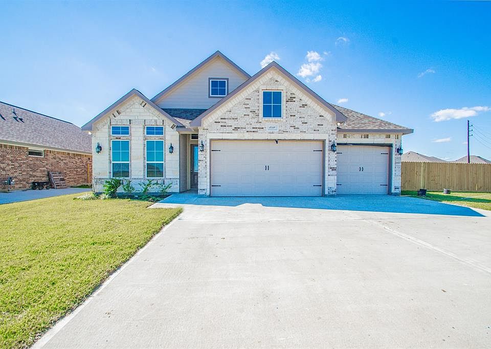 1st image of 14310 Blanco Dr