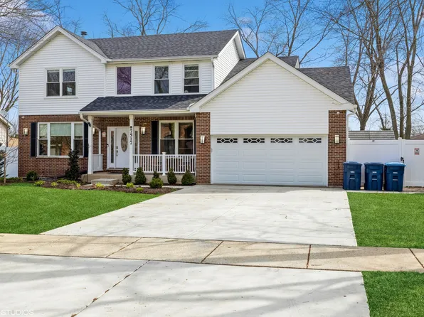 7517 Main St, Darien, IL 60561