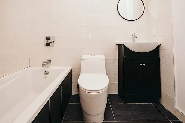 Rented by Nooklyn NYC LLC | media 32