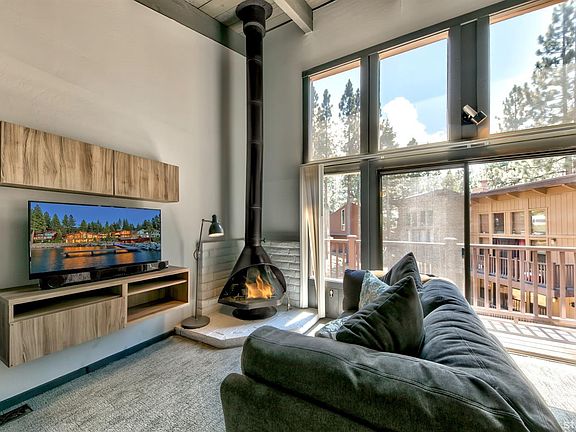 2nd image of 1390 Ski Run Blvd #8