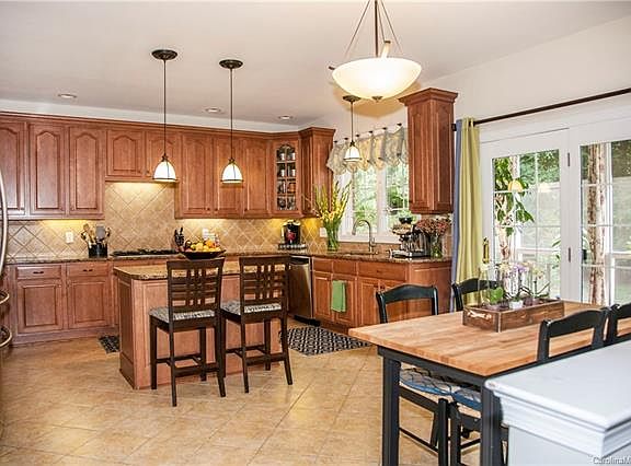 2nd image of 2023 Retana Dr