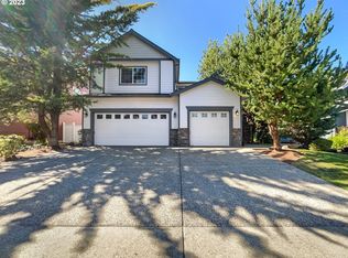 853 N 26th Ter, Cornelius, OR 97113