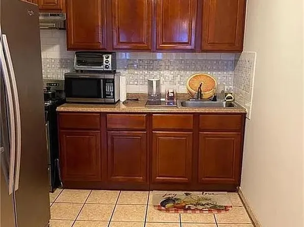 224 22nd St APT 3B, Brooklyn, NY 11232