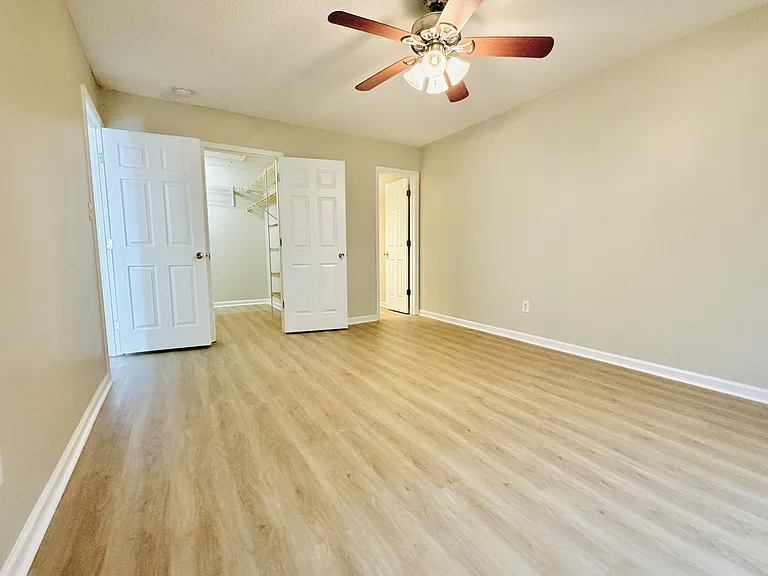 133 Heritage Village Ln — Photo 8