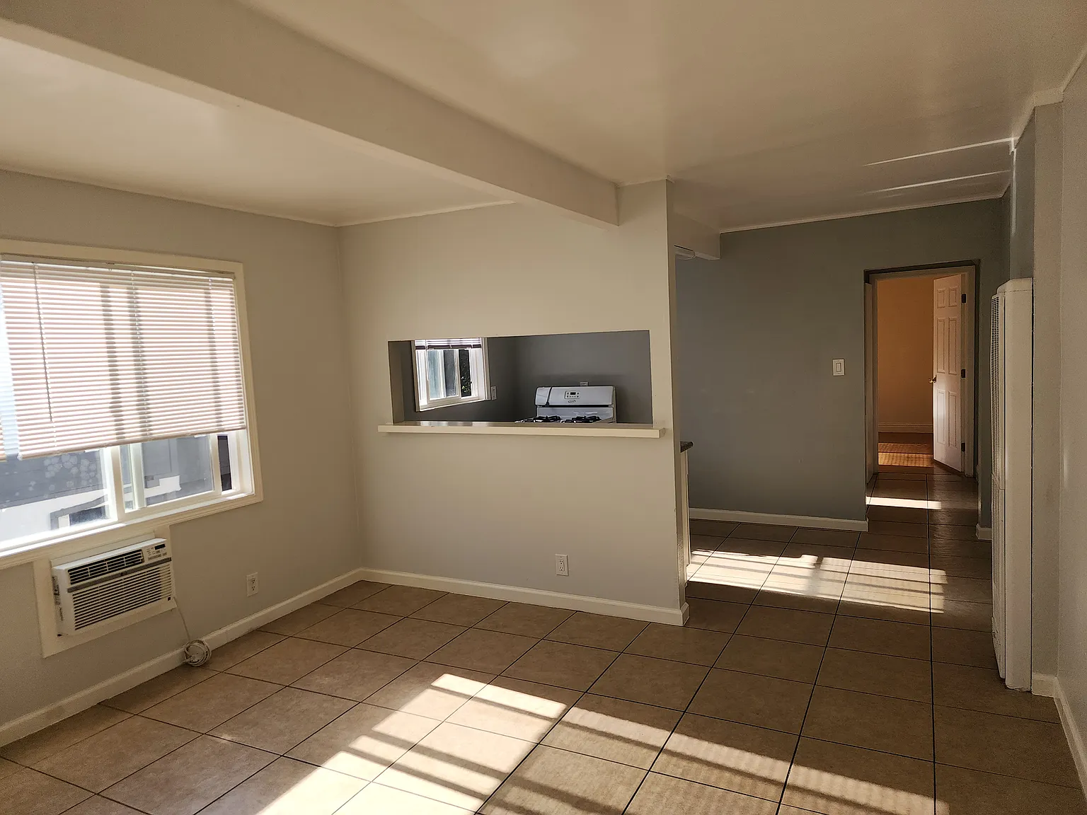 1 bed, 750 sqft, $1,800 — Photo 1