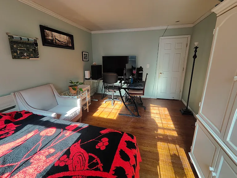 508 Broadway — Photo 31