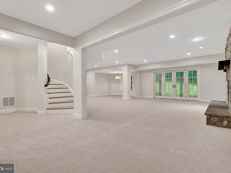 6707 Wemberly Way — Photo 62