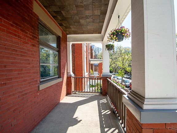 3rd image of 230 Klotter Ave