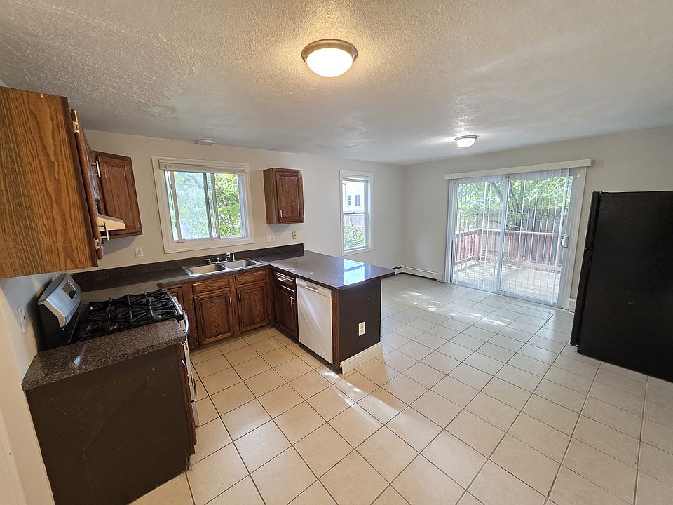 1st image of 37 Bancroft St