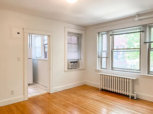 52 Garden St Photo 1