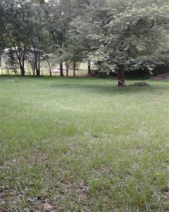 2nd image of 5105 Flint Hill Rd