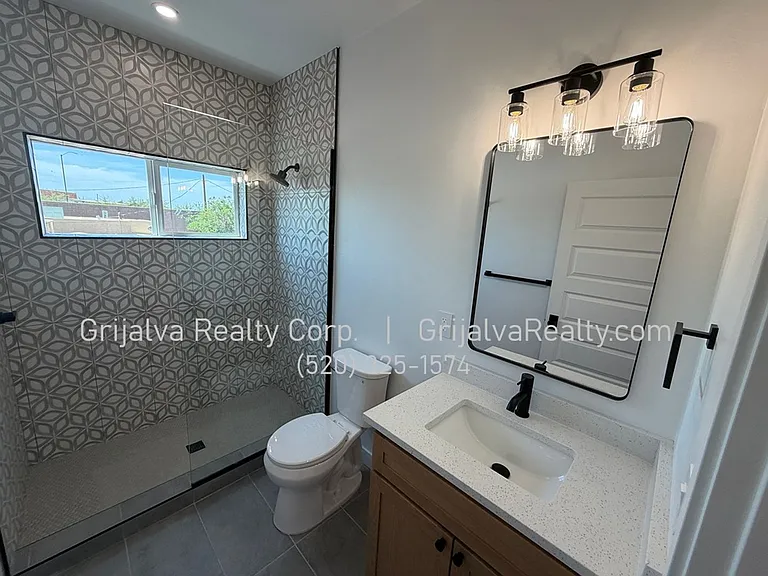 502 Fremont — Photo 16