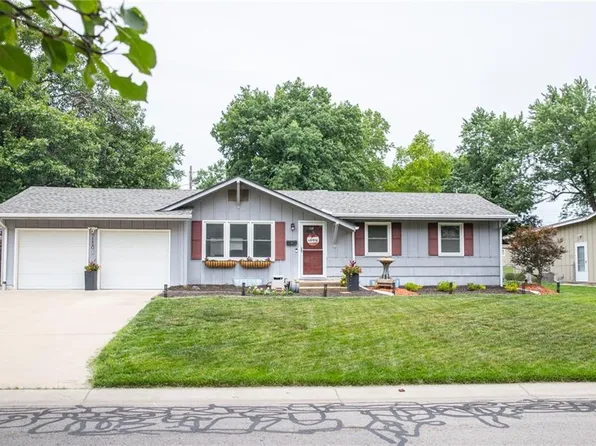 7110 Edgewood Blvd, Shawnee, KS 66203