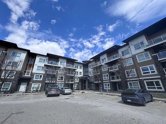 2nd image of 240 W Skyview Ranch Rd NE #2101