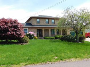 189 Briarwood Dr, Shavertown, PA 18708