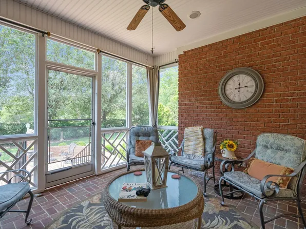 7220 Dime Dr, Raleigh, NC 27606