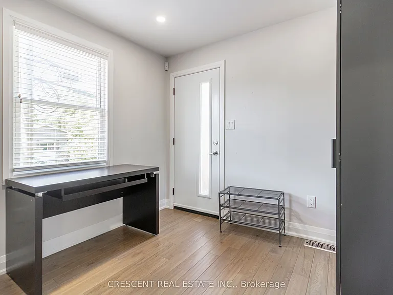 170 Emerson St — Photo 16