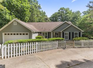 22 Maddox Rd SE, Acworth, GA 30102