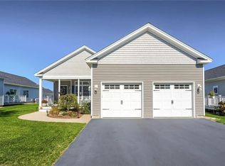 80 Chickadee Ln, South Kingstown, RI 02879