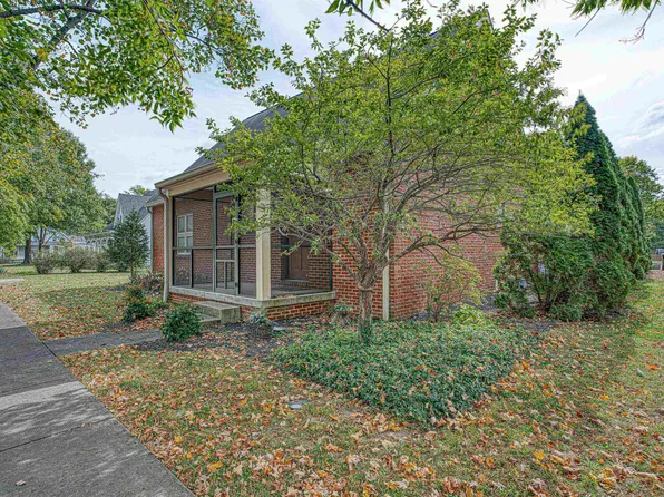 707 E Church St, New Harmony, IN 47631