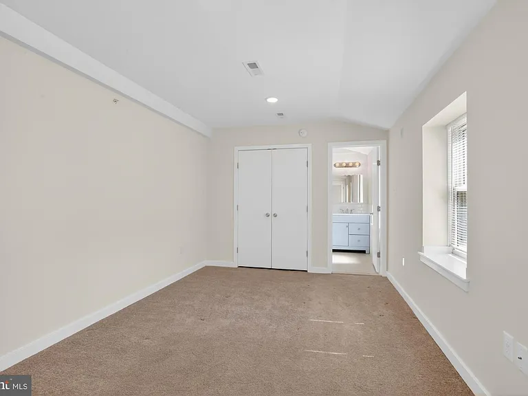 541 N Orianna St #2B — Photo 6