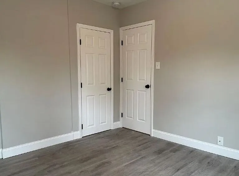 1308 Iredell Ave — Photo 13