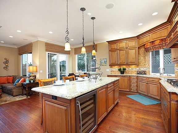 5th image of 17893 Pueblo Vista Ln