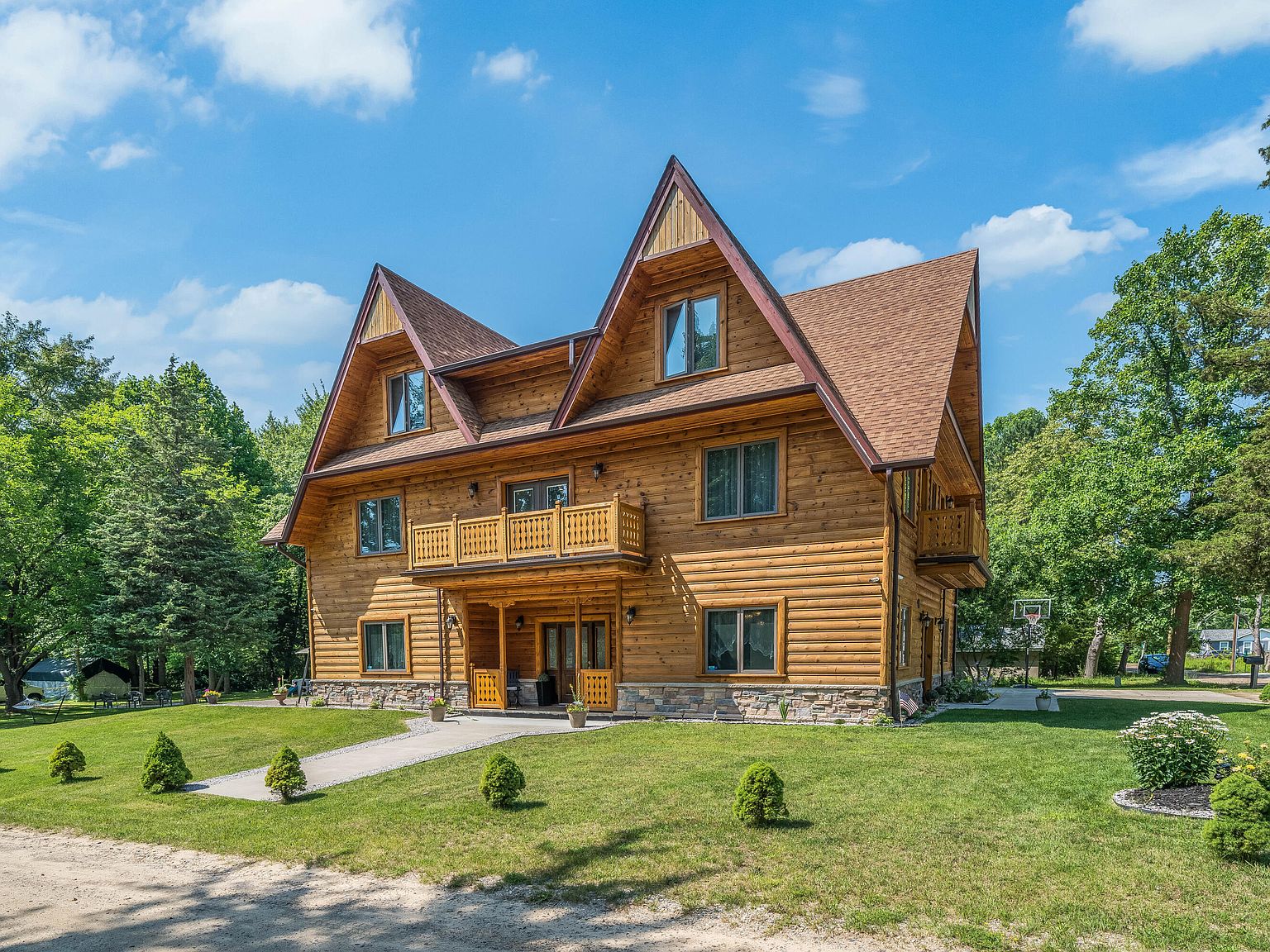 79 Pershing St, South Haven, MI 49090 MLS 23025817 Zillow