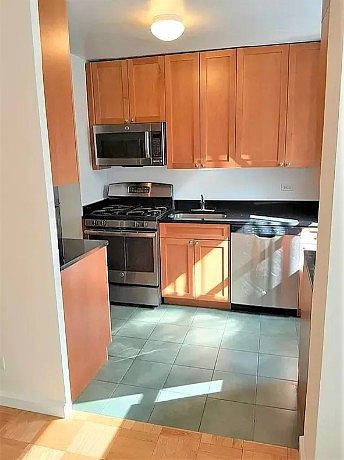 1st image of 350 W 51st St APT 3H