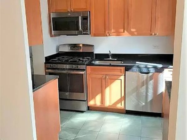 350 W 51st St APT 3H