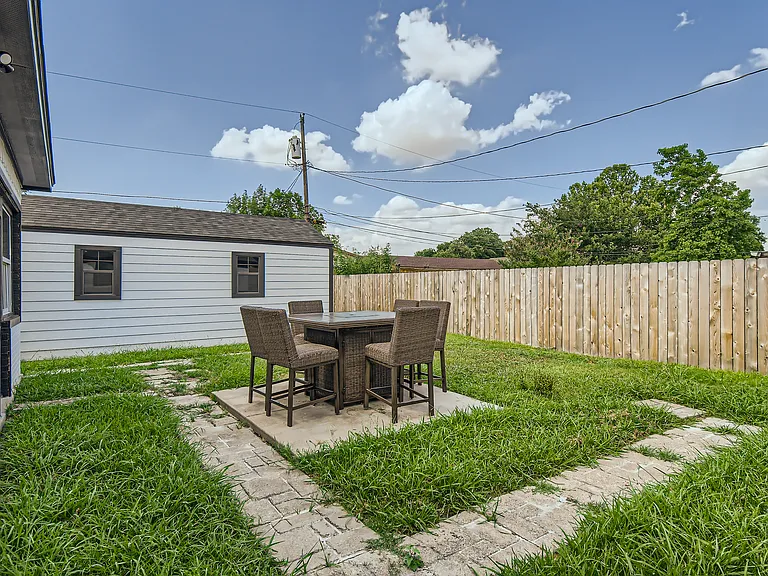 1905 Greenbrook Dr — Photo 34