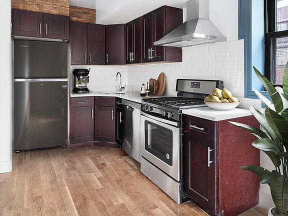 4th image of 394 Quincy St #4R