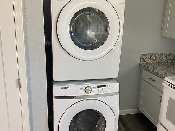 5th image of 729 N Floral St APT 6