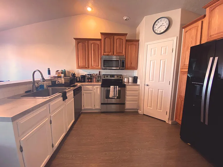 3124 Parkview Way — Photo 4