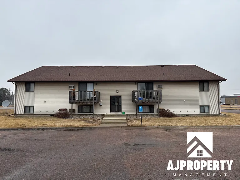 609 N Teton Dr #8 — Photo 1