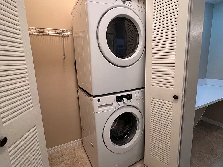 520 Florida Club Blvd #101 — Photo 11
