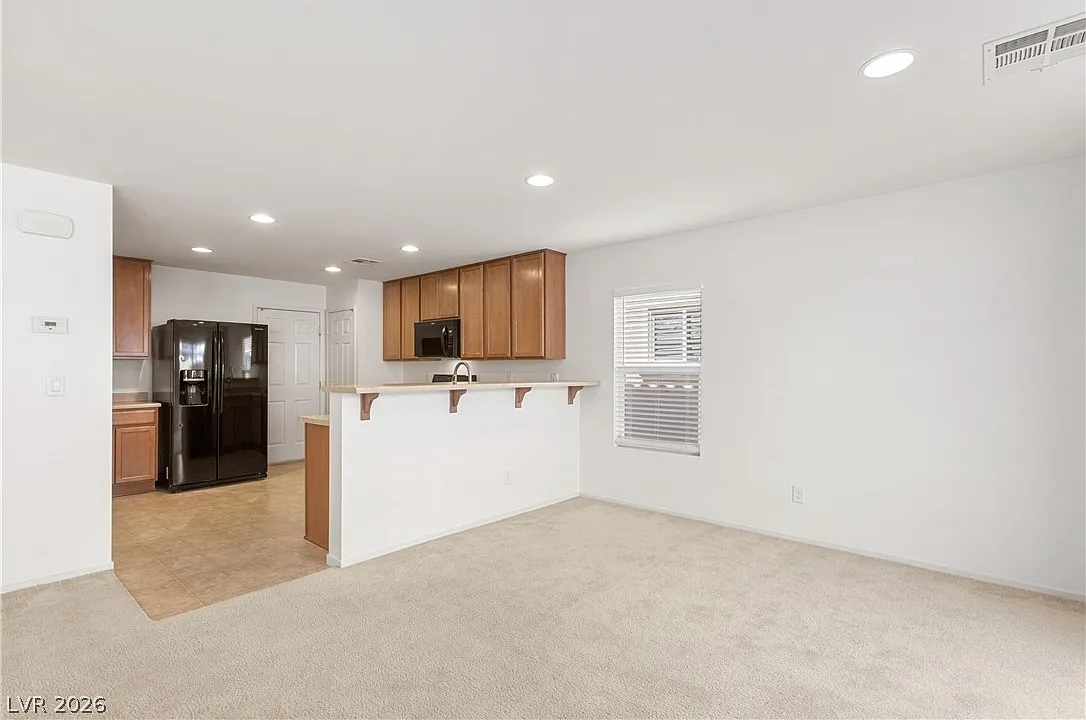 3 bed, 2.5 bath, 1548 sqft, $1,845 — Photo 4