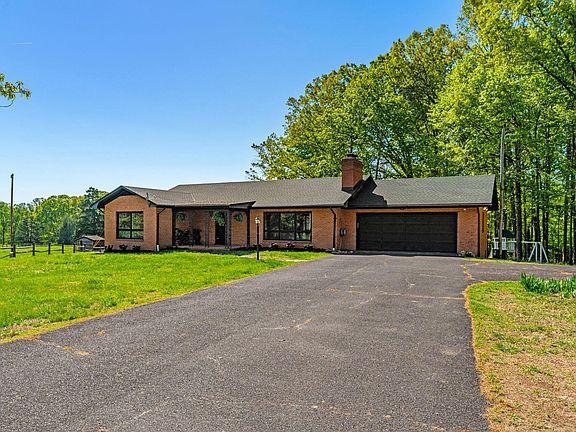 2nd image of 3690 Beautiful Run Rd