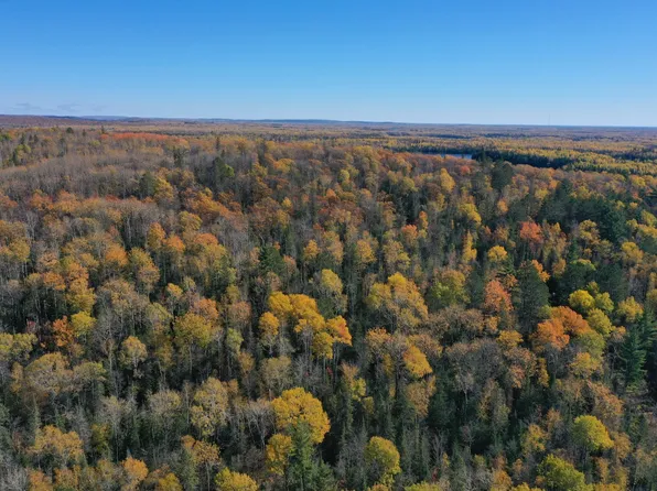 French Rd, Chisholm, MN 55719