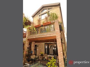2140 W Huron St APT 1R, Chicago, IL 60612