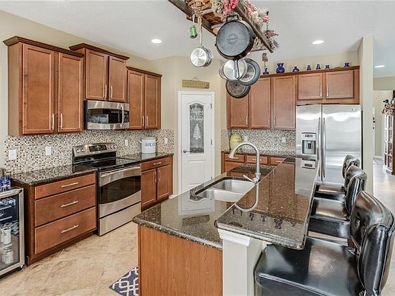 4th image of 15646 Granlund St