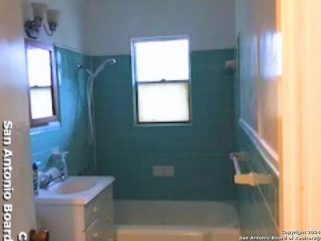 213 Sunnyland Dr — Photo 7