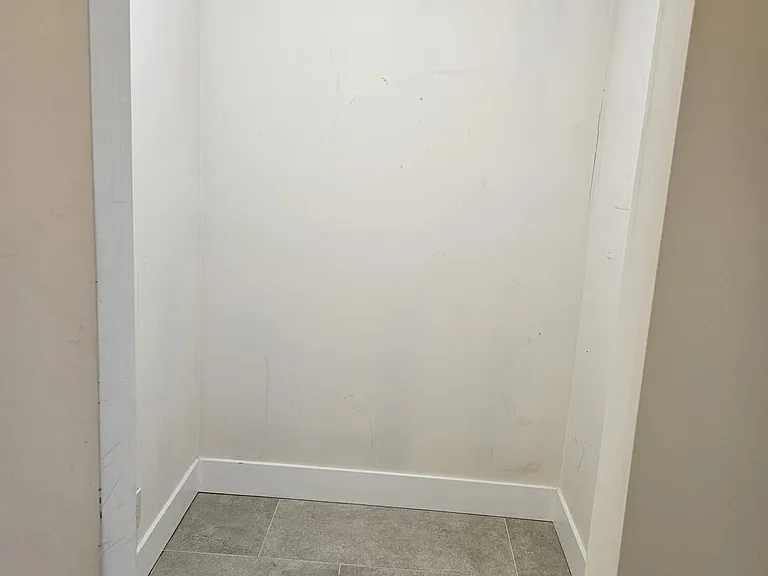 20401 NE 30th Ave #112 — Photo 17