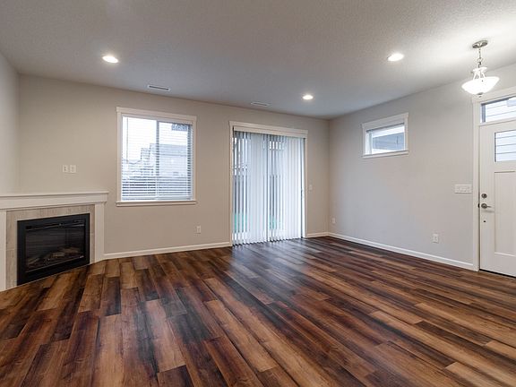 2nd image of 5823 NE 56th Pl