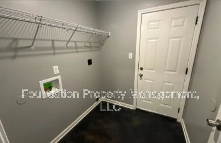 4923 Shayne Cv — Photo 24
