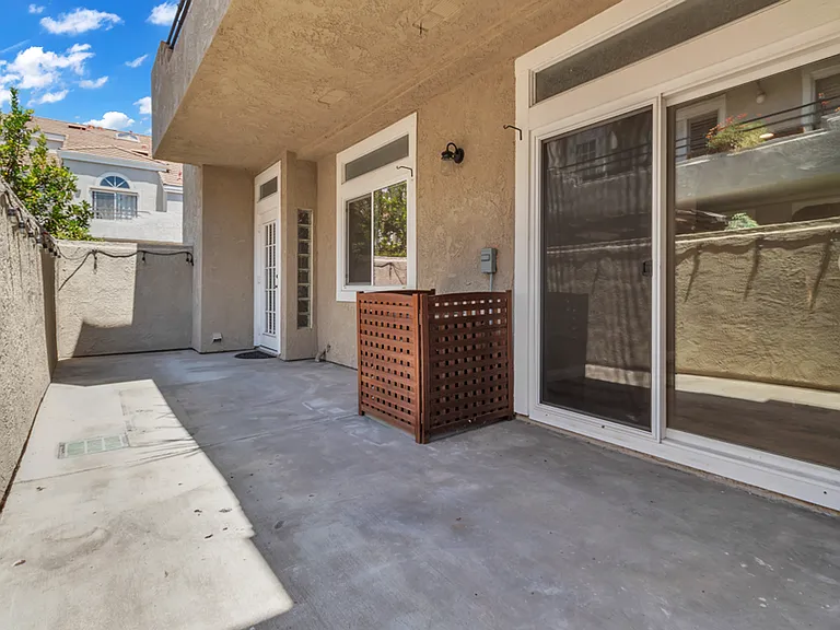 28191 Newport Way #J — Photo 29